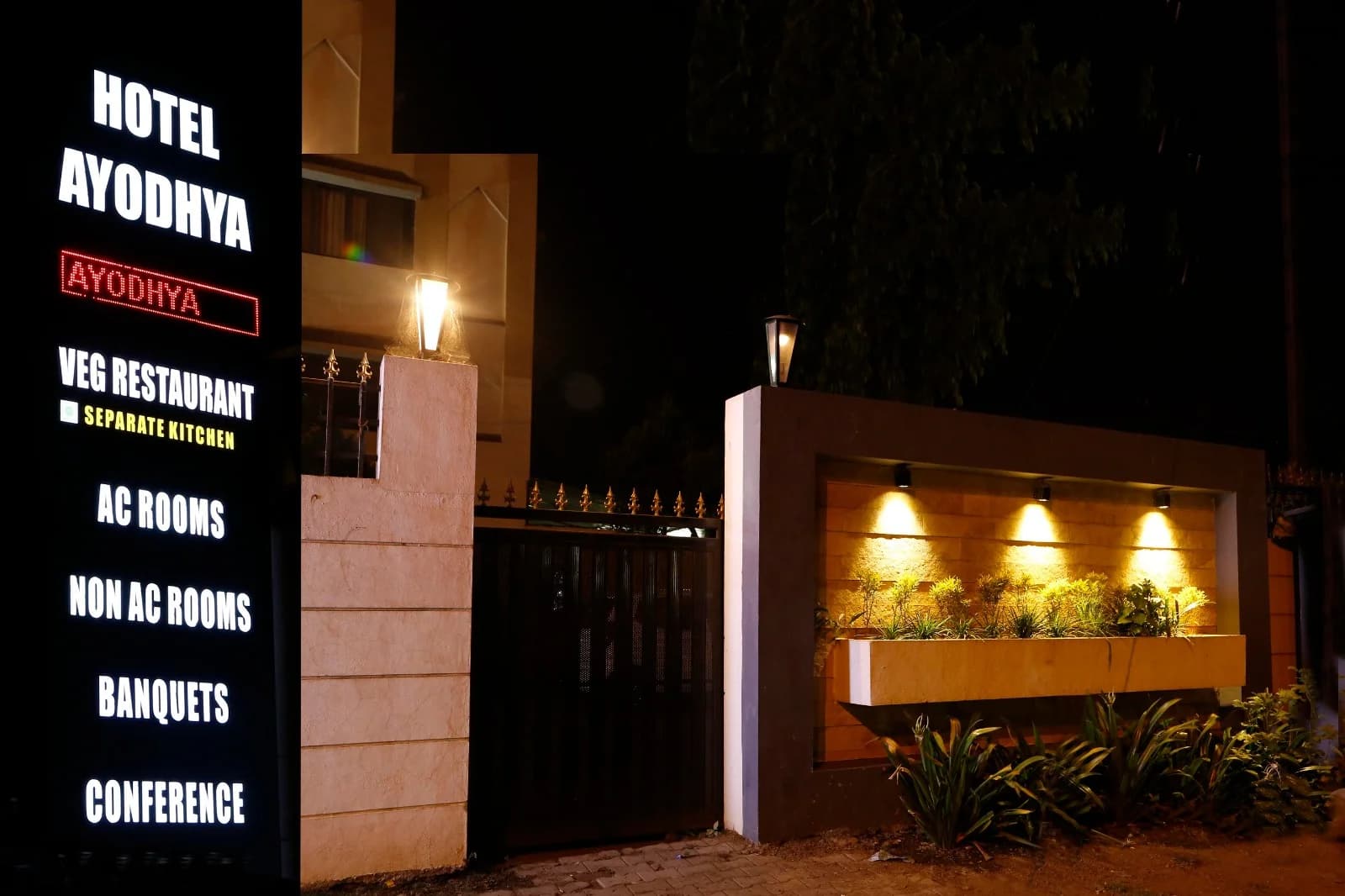 Hotel & Restaurant